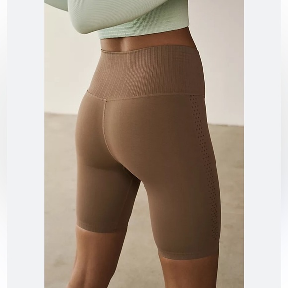 FP Movement Good Karma Bike Short - Picture 1 of 5